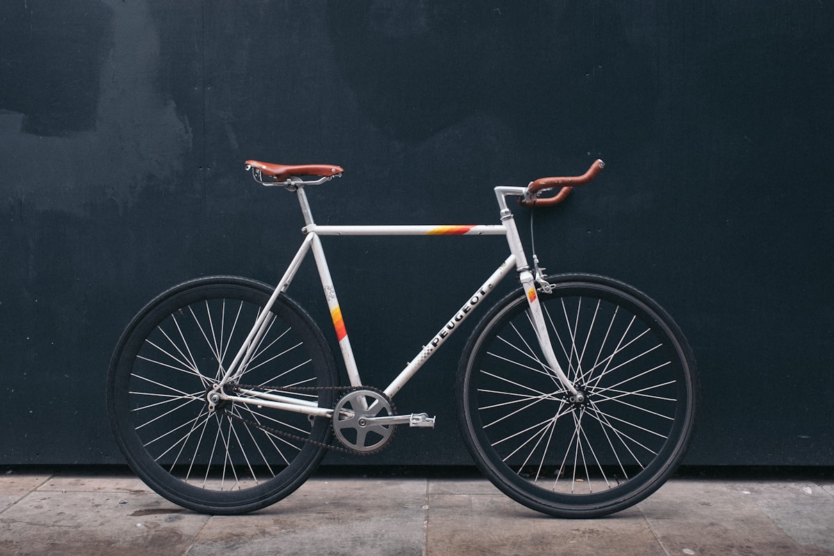 Guía de compra para ciclistas: Repuestos Shimano, componentes y cascos desde USA