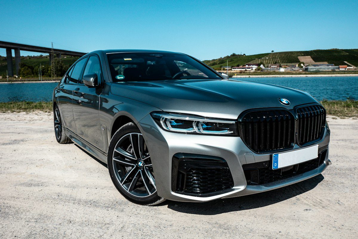 Equipamiento para detailing automotriz y corrección de pintura: Pulidoras roto-orbitales, compuestos abrasivos y cerámicos de grafeno