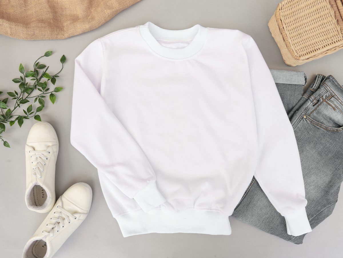 Maquinaria para estampado y personalización textil: Impresoras DTF doble cabezal, planchas térmicas neumáticas y hornos de secado