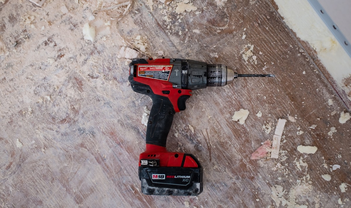 Herramientas profesionales DeWalt y Milwaukee en Home Depot: Importación a Venezuela